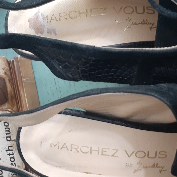 MARCHEZ VOUS HEELS SZ 9.5 - Picture 5 of 7